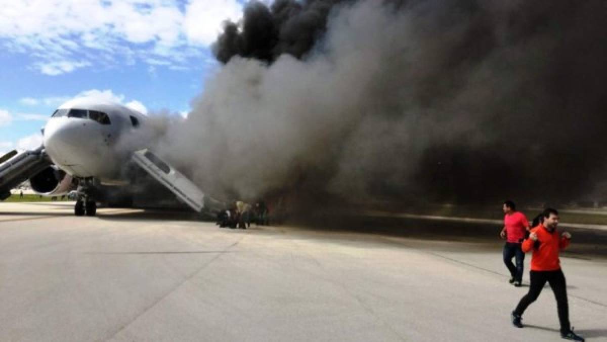 Florida: Varios heridos deja incendio de avión