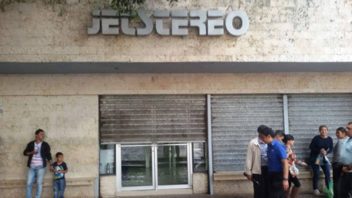 Saquean Jetstereo en el centro de Tegucigapa