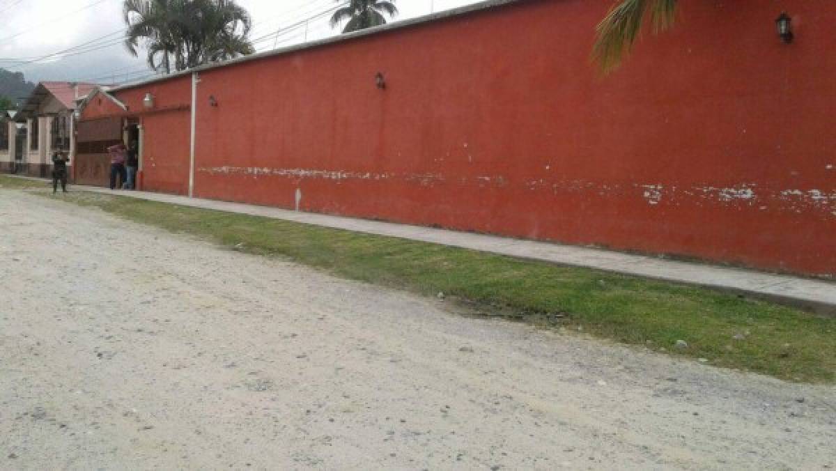 Así de lujosas son casas de policías vinculados a narcos