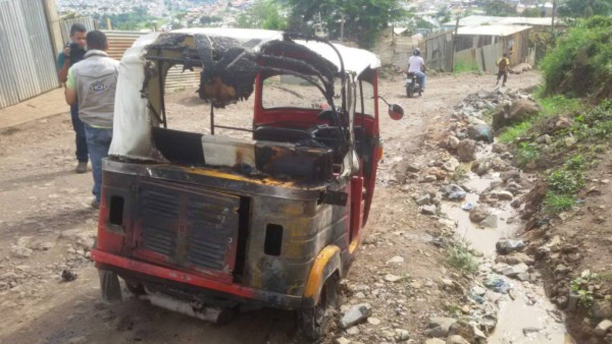 Queman mototaxi en colonia Nueva Australia