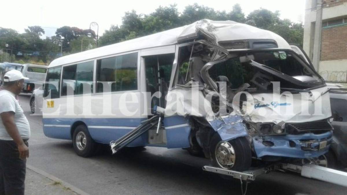 Comayagüela: Bus rapidito a punto de causar tragedia cerca del puente Estocolmo