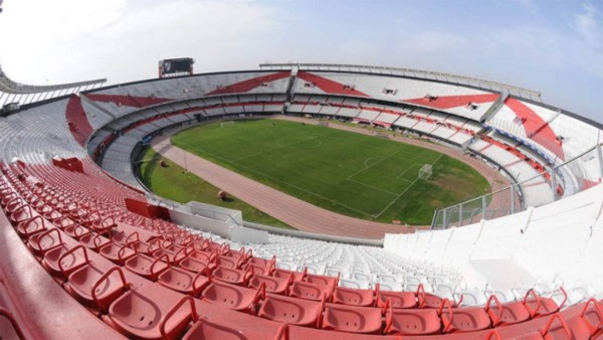 Actualmente el Monumental alberga unos 63,000 hinchas. Foto/AFP