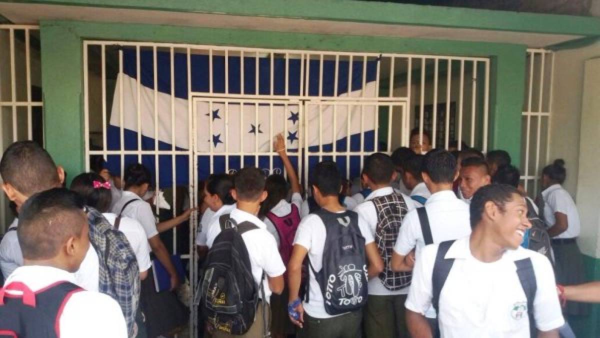 Docentes de colegios cerrados temporalmente en San Pedro Sula serán reubicados