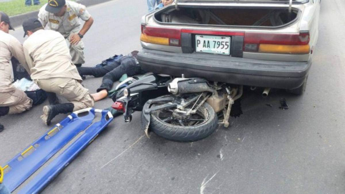 Policía Tigre es atropellado con todo y motocicleta en el anillo periférico