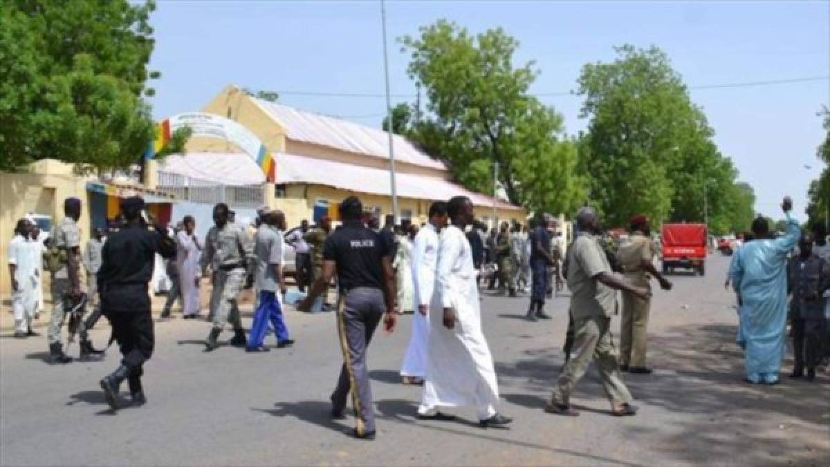 Al menos 27 muertos en triple atentado en una isla del lago Chad