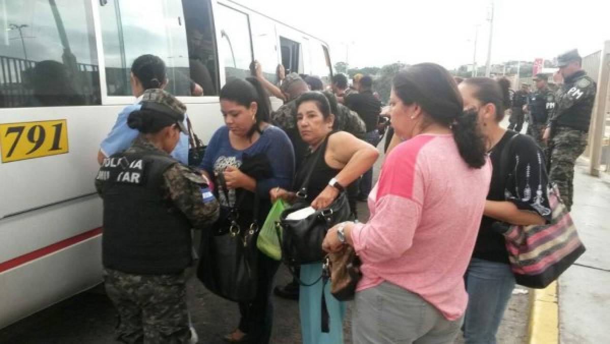 Honduras: Policía Militar realiza operativos en unidades del transporte urbano