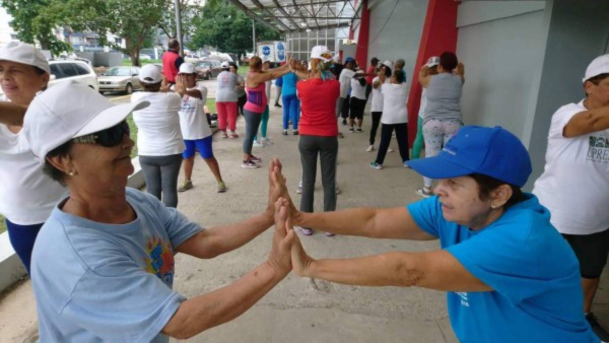 Entreno de la Selección de Honduras afectó a miembros de la tercera edad