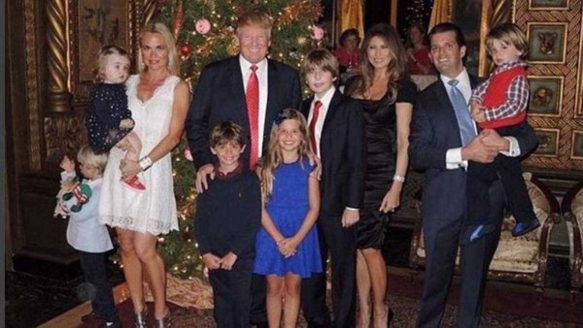 Navidad presidencial: Obama juega con sus hijas; Trump a la iglesia  