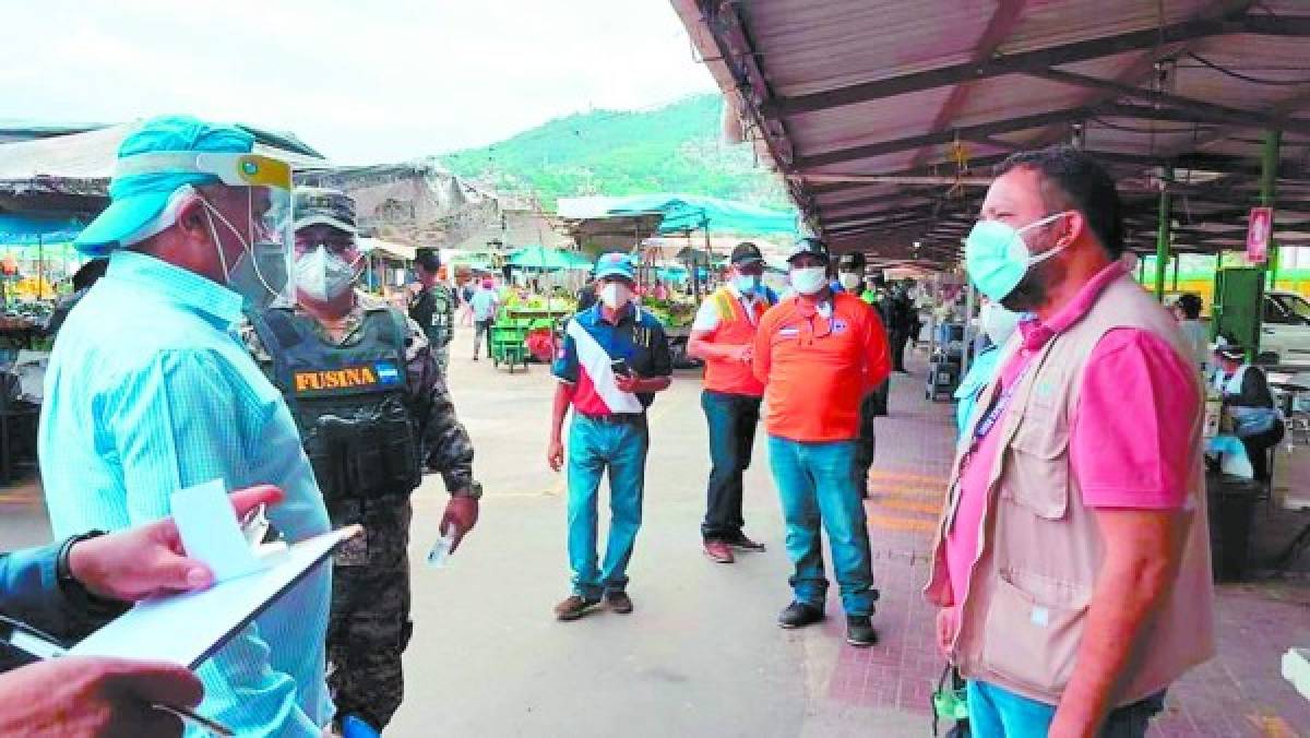 Supervisan medidas de bioseguridad en los mercados capitalinos