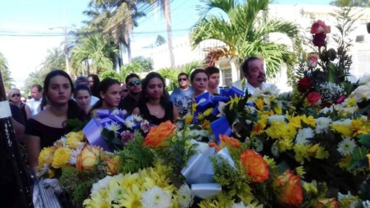 Guillermo Anderson murió la mañana del sábado tras una fuerte lucha contra el cáncer de tiroides, que en poco tiempo le arrebató la vida.