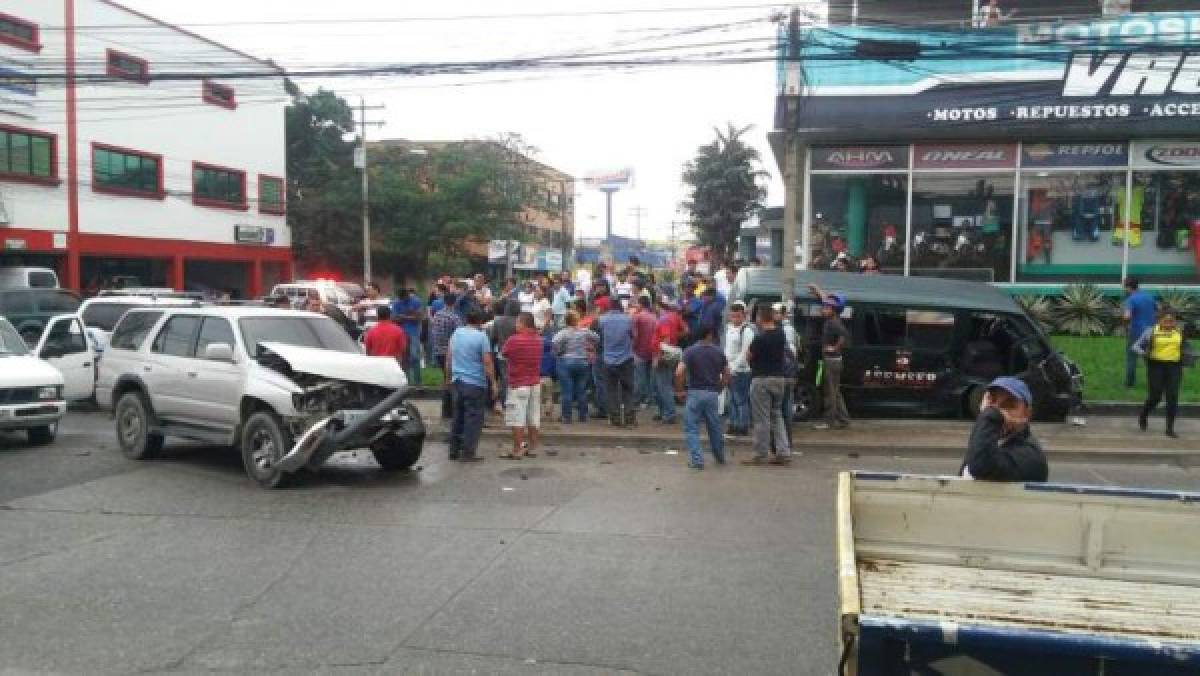 San Pedro Sula: Video graba cuando bus atropella a niña de dos años