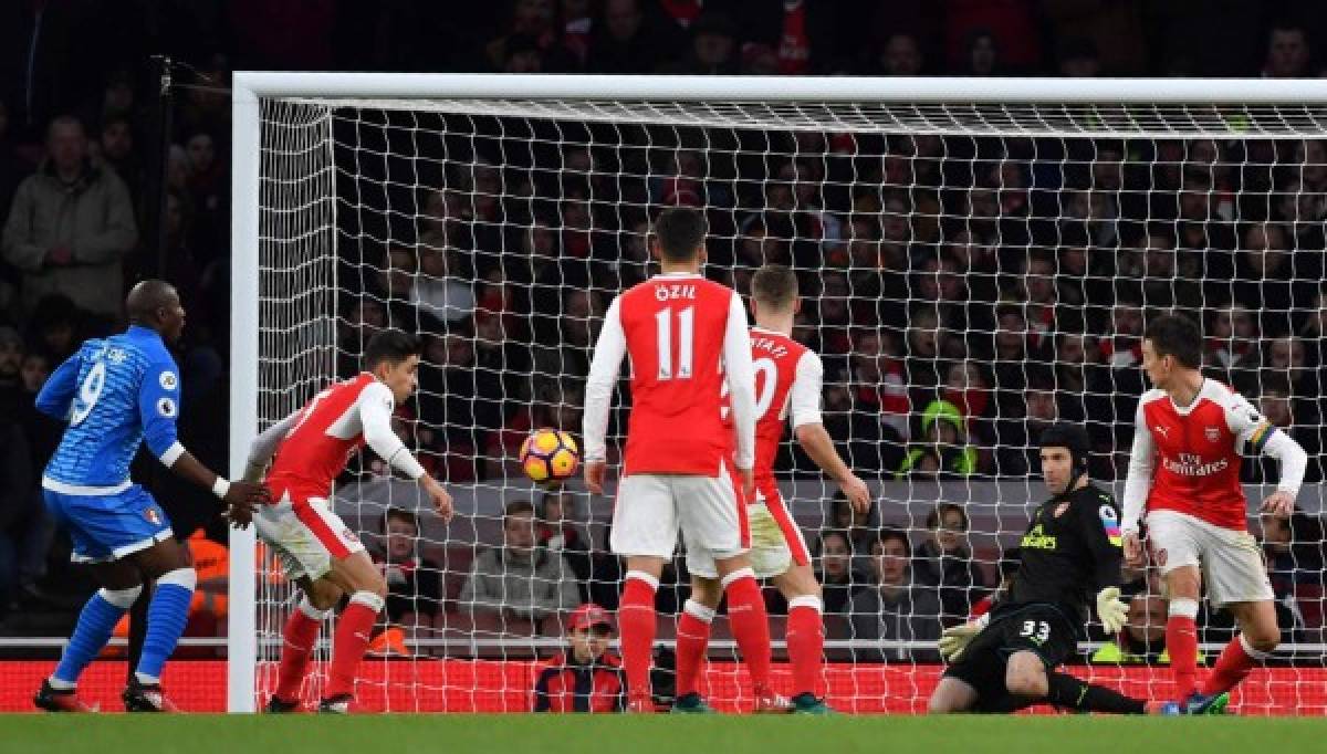 Arsenal gana 3-1 al Bournemouth con un doblete de Alexis Sánchez