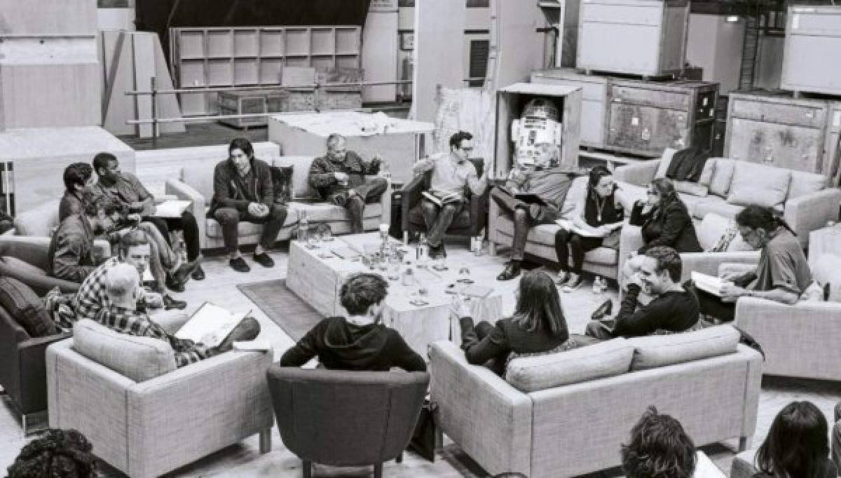 Star Wars Episodio VII confirma a todo su reparto