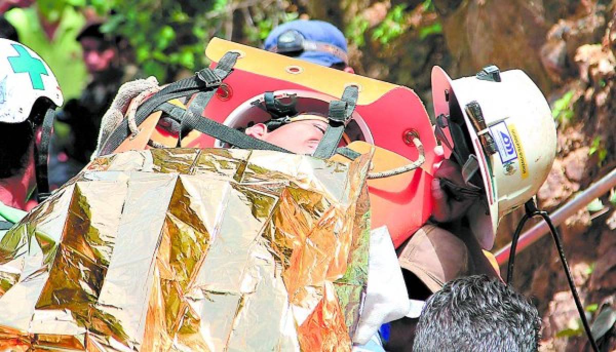 VIDEO: Milagroso rescate de tres mineros hondureños