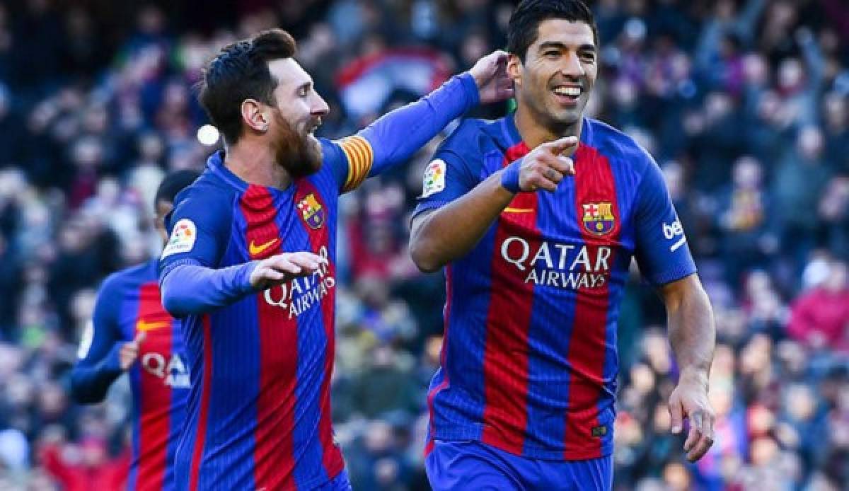 Suárez y Messi impulsan al Barcelona al segundo puesto liguero