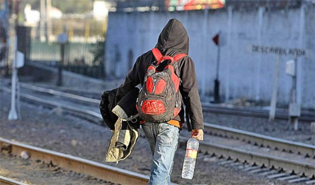 Tras huir, niño hondureño halla paz en México