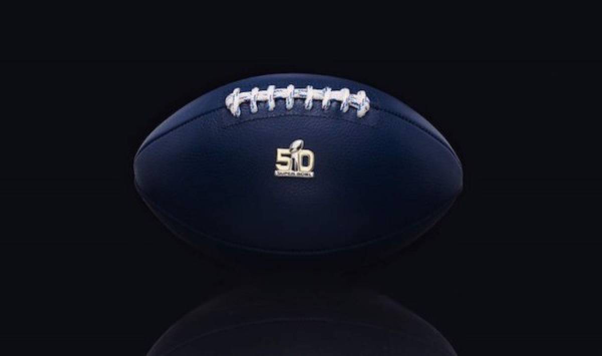 Carlos Campos 'clasifica' al Super Bowl 50 con diseño de balón conmemorativo