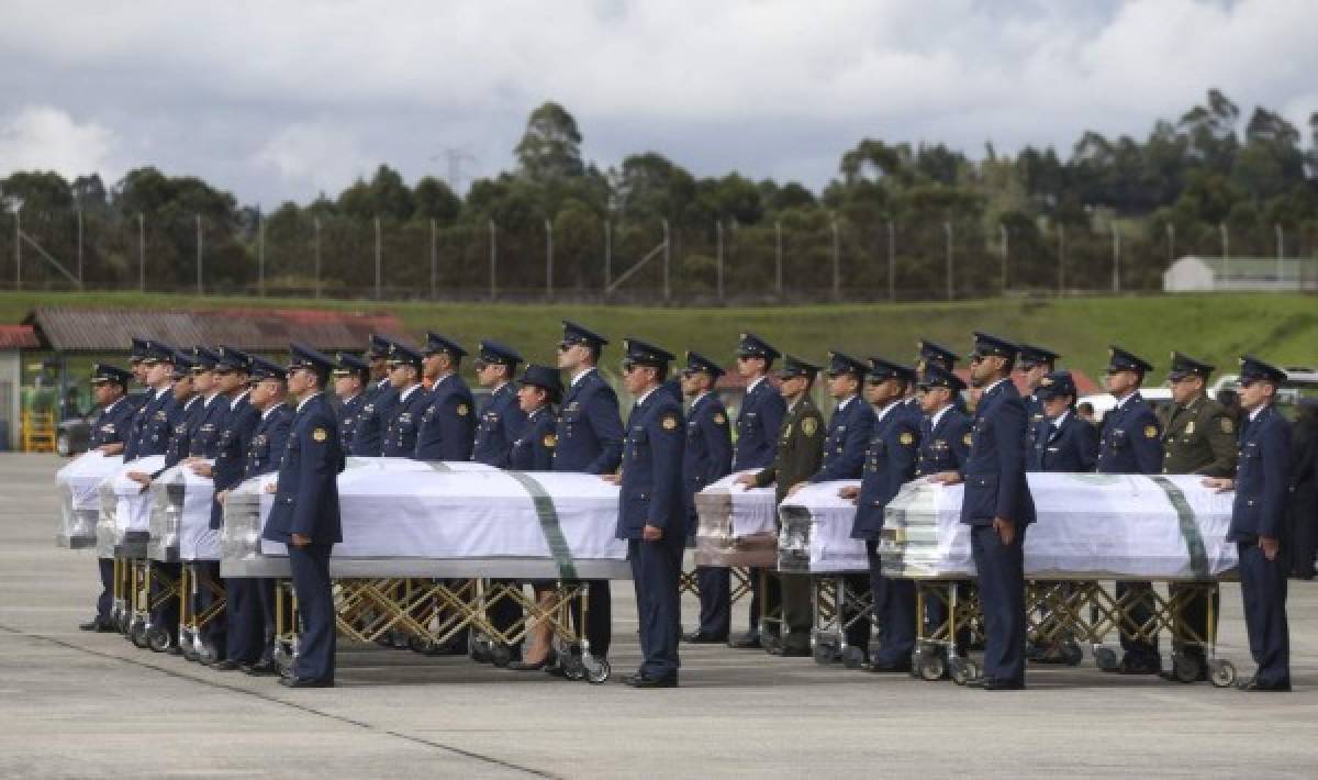 Salen a Brasil restos de fallecidos en accidente de avión del Chapecoense