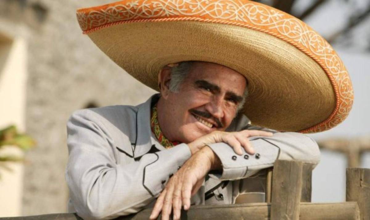 Vicente Fernández explota contra videntes que predicen su muerte: 'Mejor que me maten en persona'