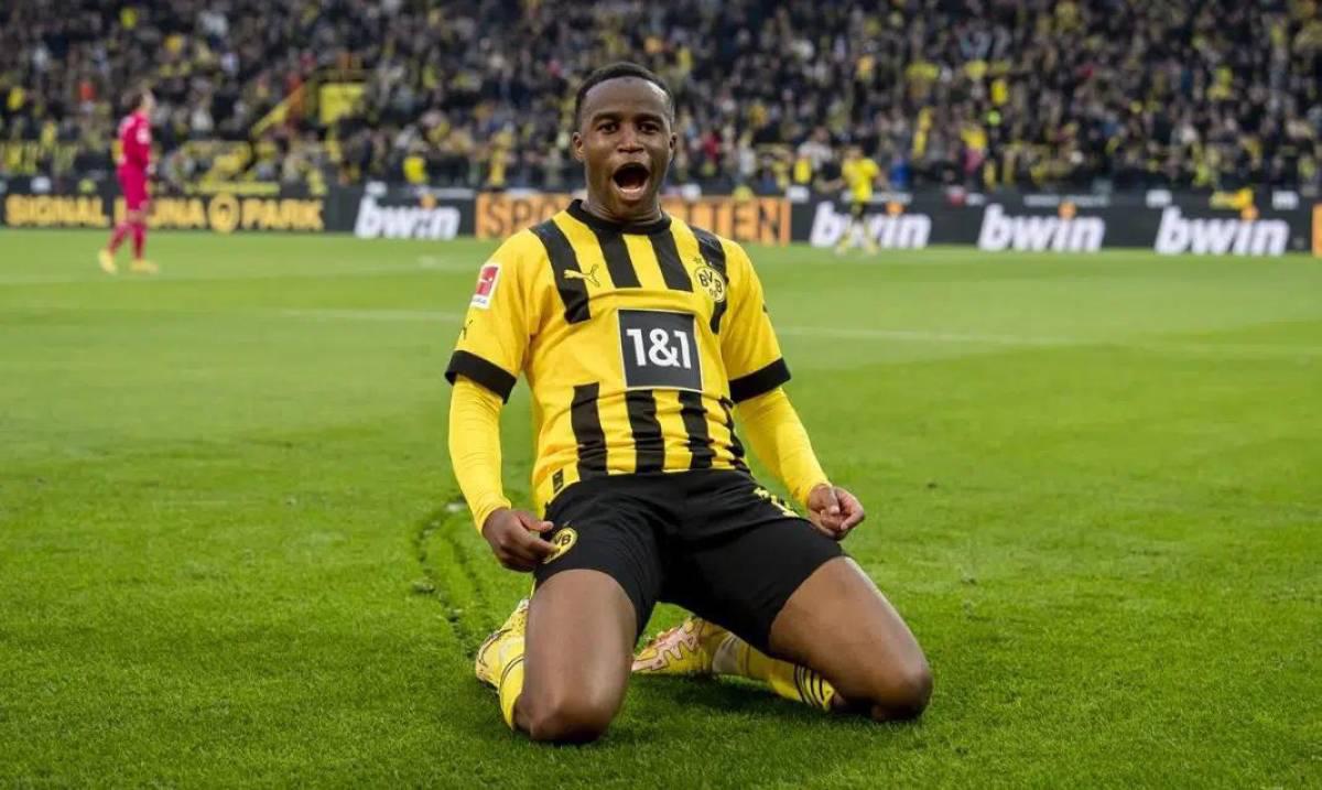 Youssoufa Moukoko: revelan bajo juramento la verdadera edad del jugador del Borussia Dortmund