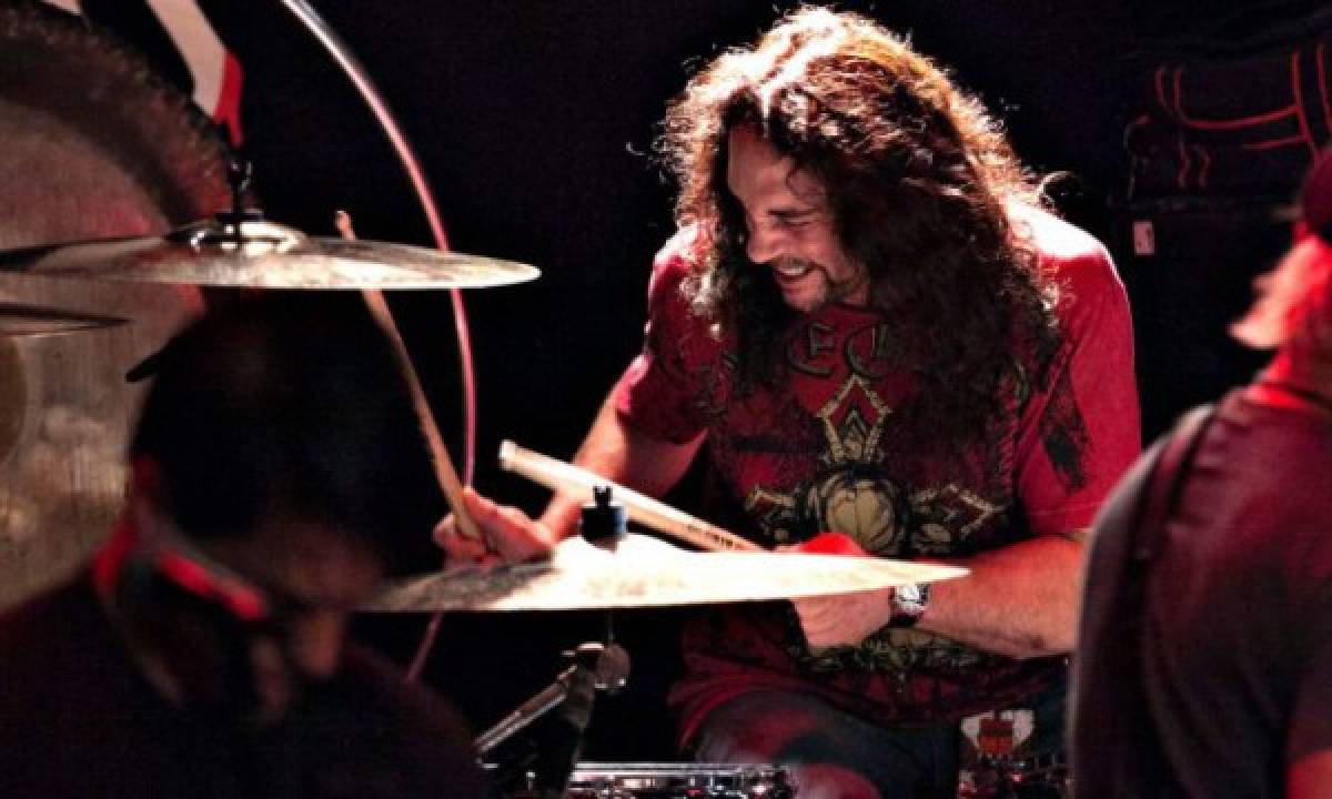 Fallece exbaterista de Megadeth Nick Menza  