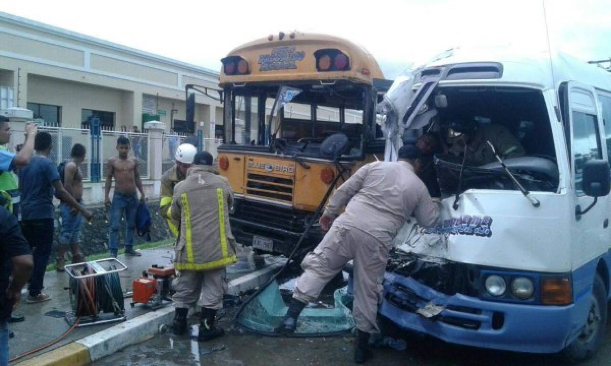 Honduras: Accidente vial deja al menos una persona muerta y siete heridas