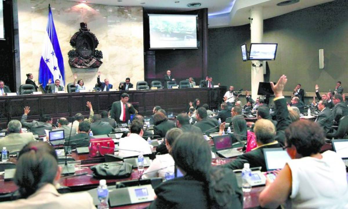 Honduras: Congreso Nacional acepta la renuncia de los concejales