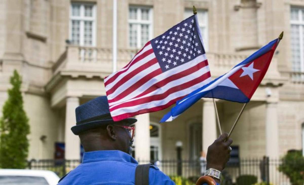 Visita a Cuba abre 'nuevo capítulo' en relaciones con EEUU, dice Obama  