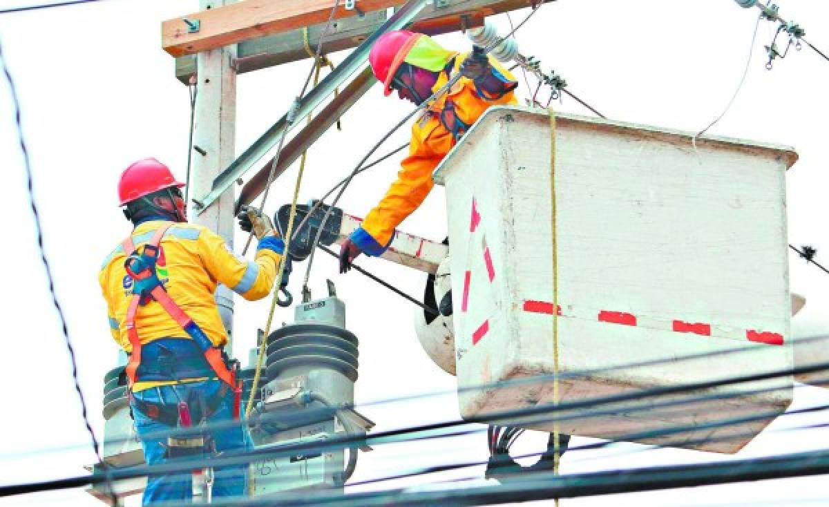 Crisis y desorden de la ENEE se refleja en el aumento a las tarifas de energía