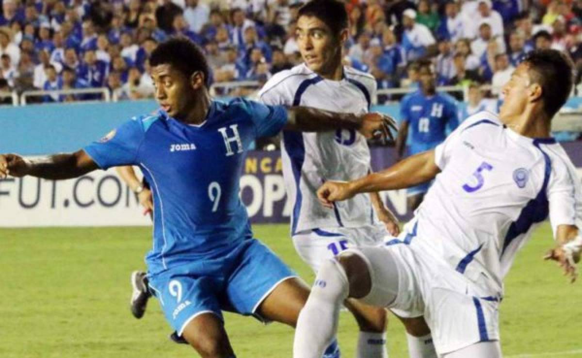 Ni tres mil boletos han comprado los salvadoreños para el juego contra Honduras