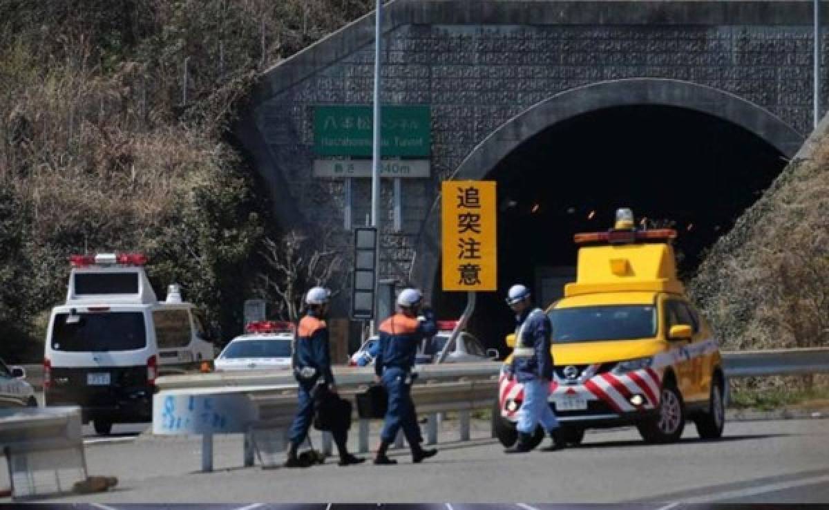 Choque en cadena en túnel deja 2 muertos y casi 70 heridos en Japón