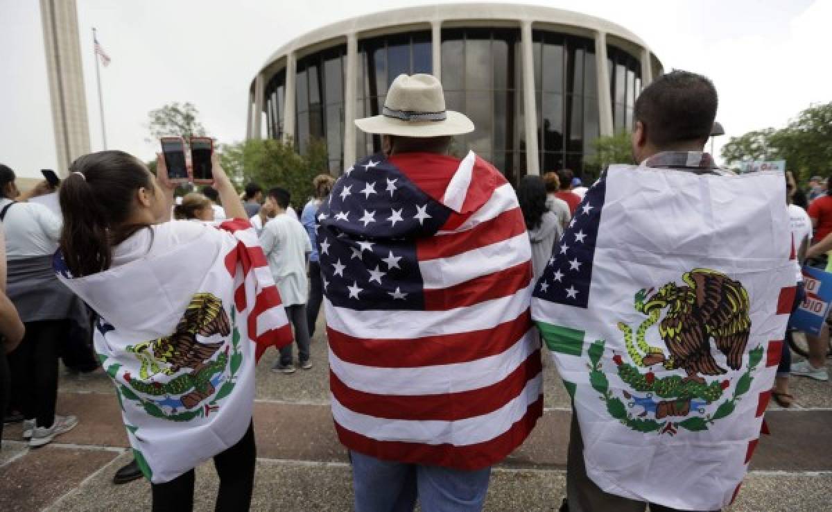 Hondureño demanda al condado de Miami por detención ilegal; los agentes ICE no tenían una orden judicial    