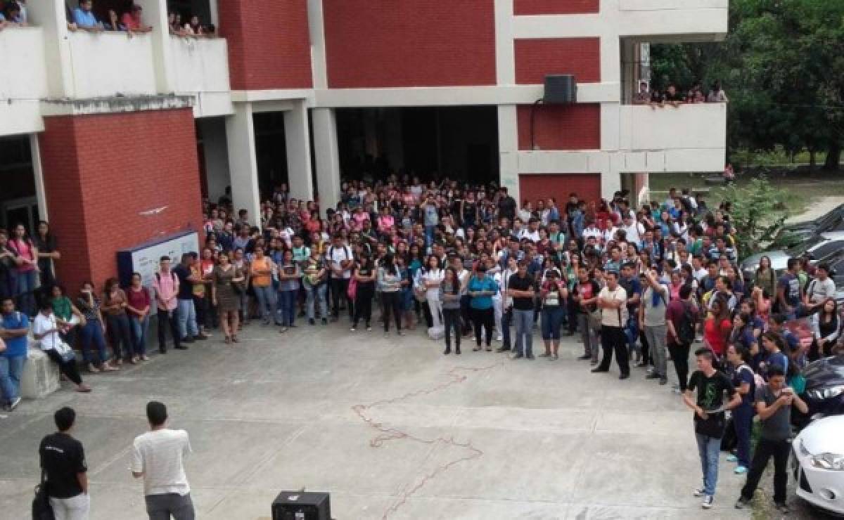 UNAH convoca a un diálogo a estudiantes en protesta