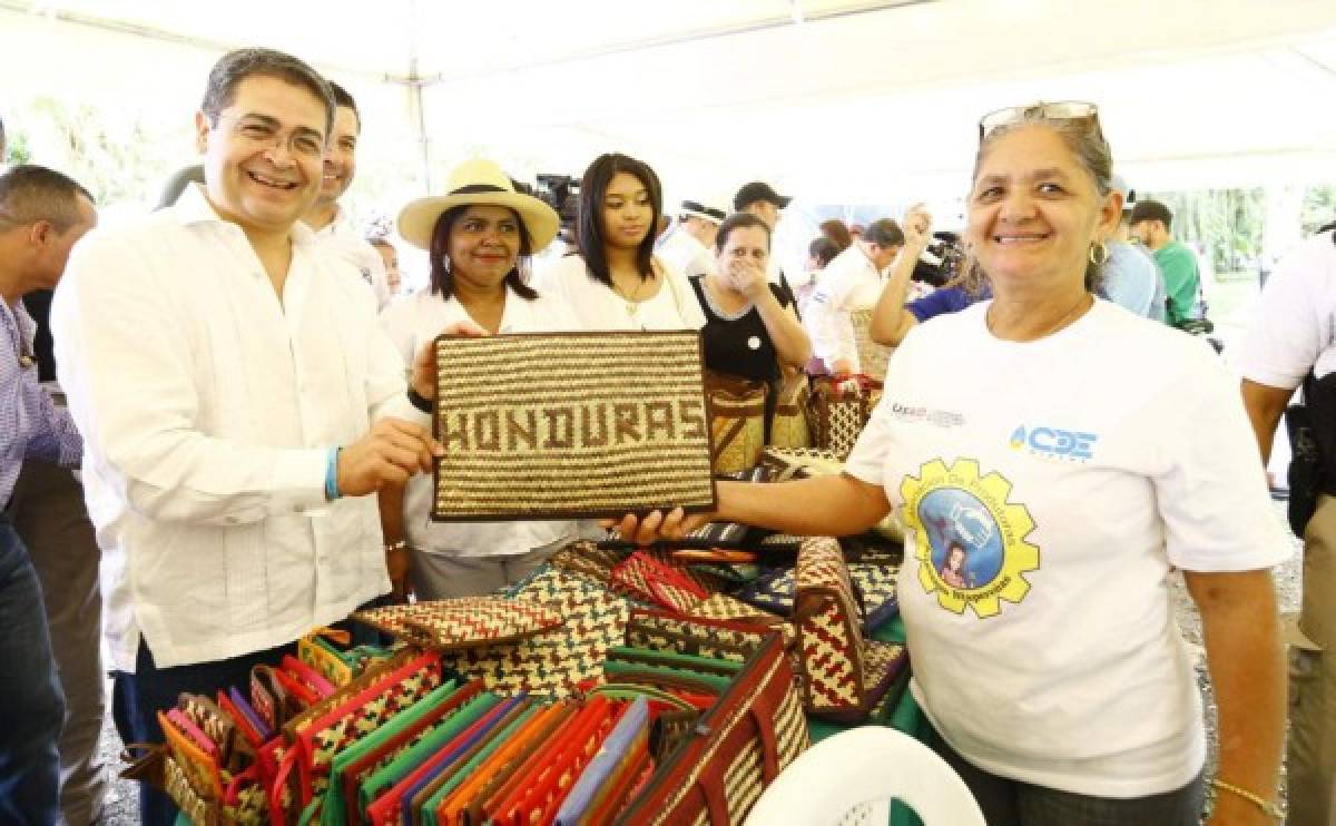 Tierra Adentro: Un éxito Caravana Viajando por Honduras en Joya de los Lagos  