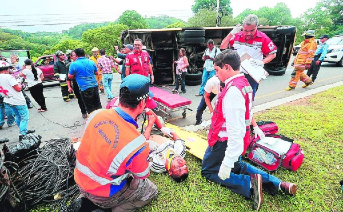 Pasajero de bus accidentado: 'Dios Padre, ayúdanos en esto”