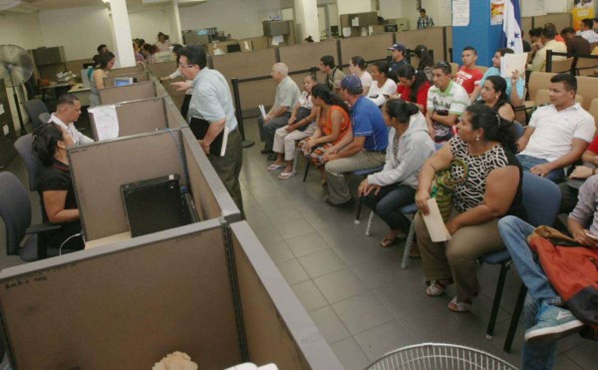 Empleados que fueron despedidos podrán someterse a pruebas