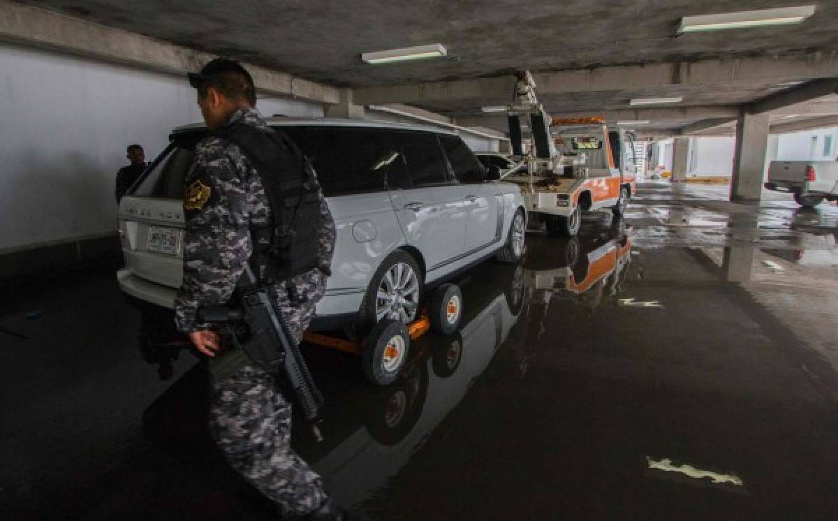 Los lujosos carros del hijo secuestrado del Chapo Guzmán