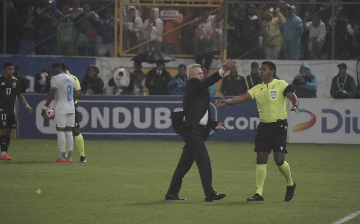 En fotos: Las provocaciones que desencadenaron agresiones contra la selección de México