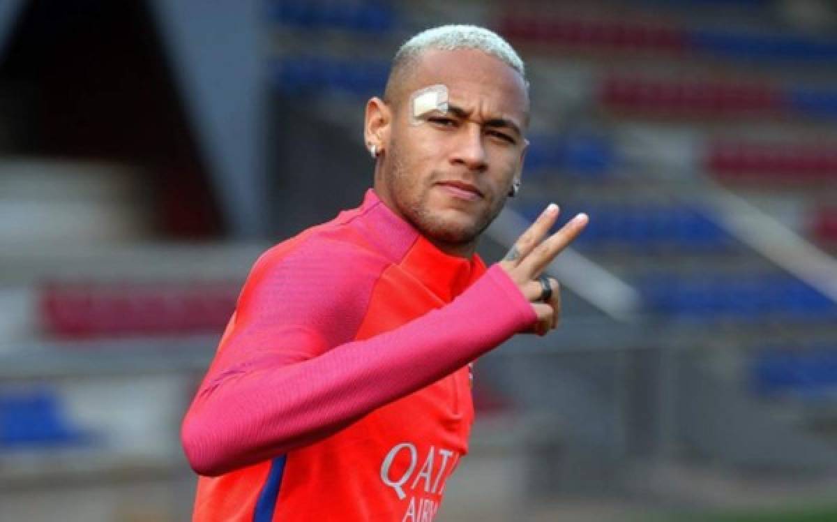 Neymar no cambiará su estilo sobre el césped pese a las críticas