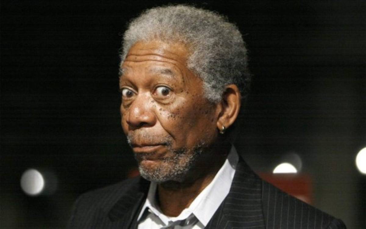 Susto para el actor Morgan Freeman a bordo de su avión