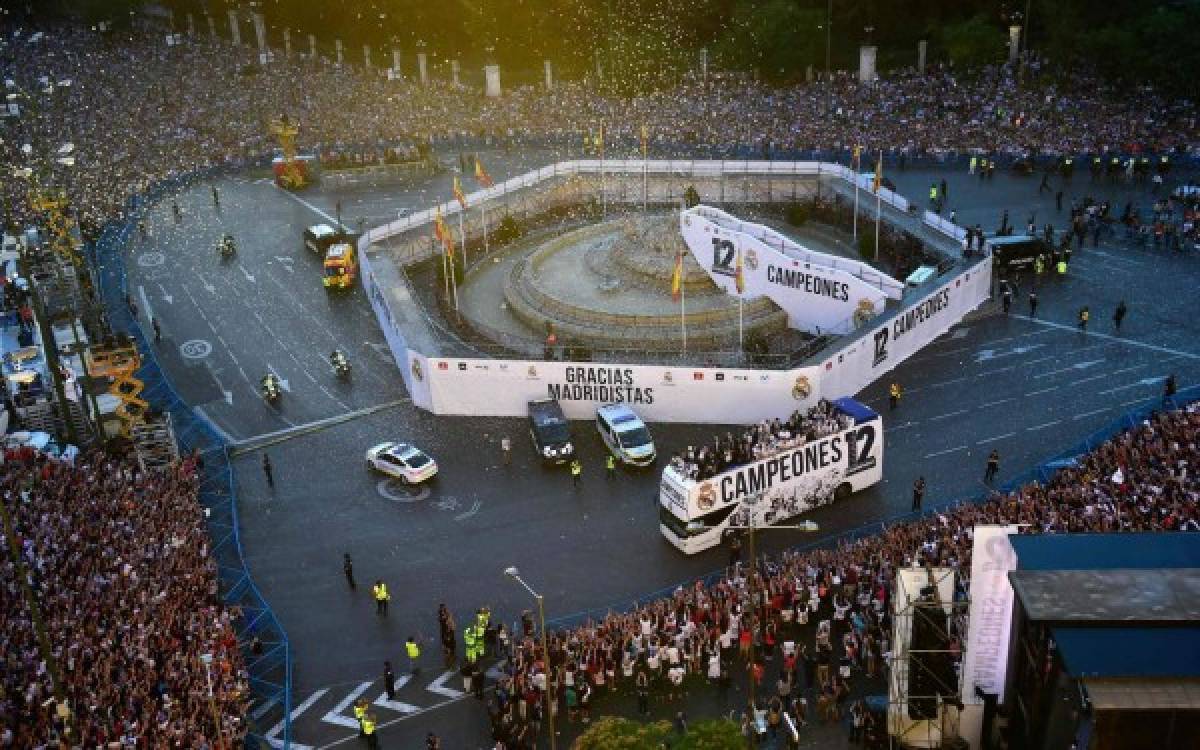 Real Madrid festeja con sus seguidores la obtención de la Duodécima Champions League