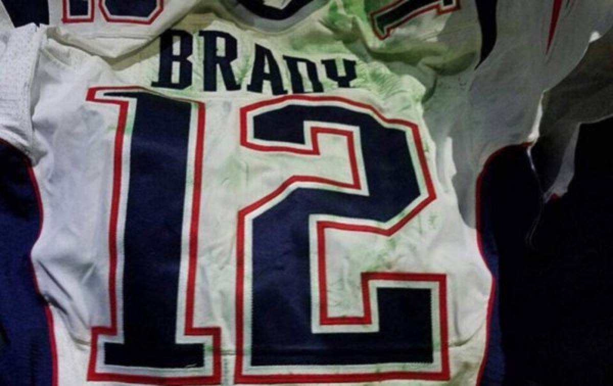 Periodista con jersey de Brady, obsesionado con autógrafos