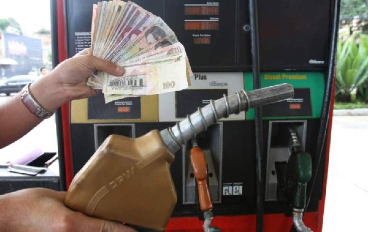 Anuncian séptima alza a los combustibles en Honduras