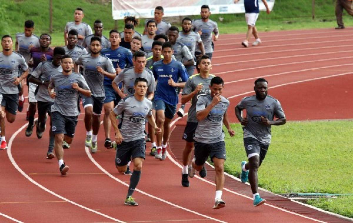 Vamos a disfrutar vestir la camisa de Motagua: Marco Tulio Vega