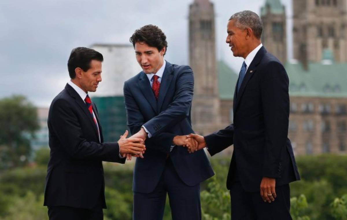 El incómodo momento que pasó presidente de México frente a Obama y Trudeau