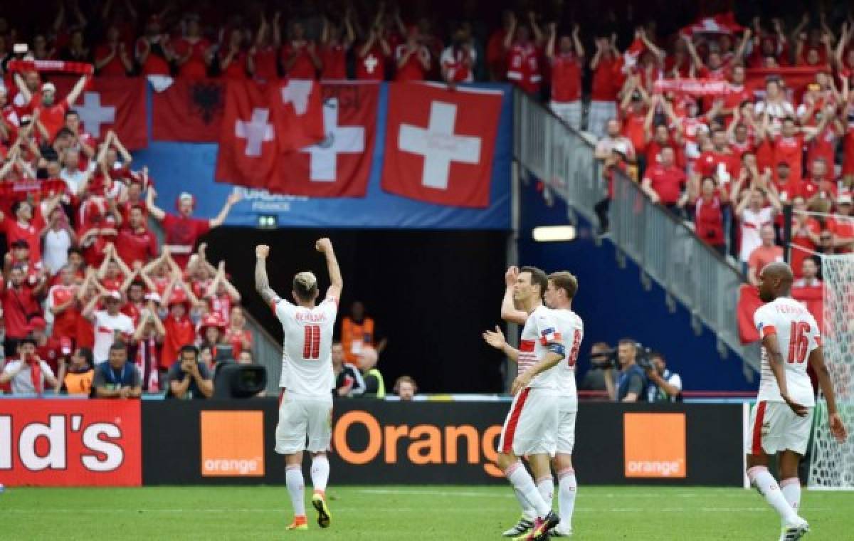 Suiza vence 1-0 a Albania por el grupo A de la Eurocopa