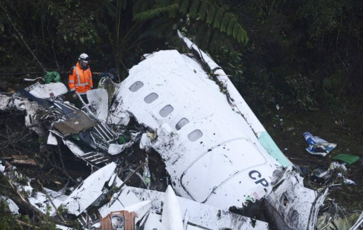 Médicos intervendrán de nuevo la pierna derecha del portero Jackson Follman del Chapecoense