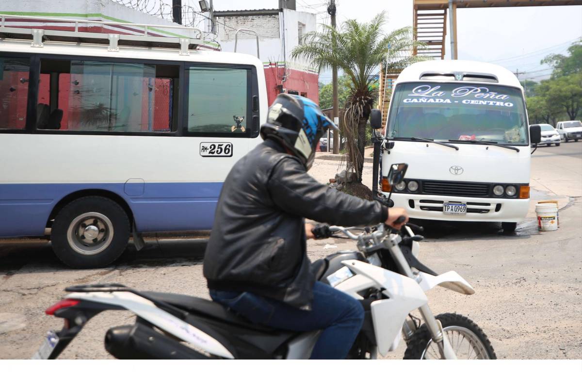 Desconfianza y la necesidad orillan a transportistas a pagar extorsión