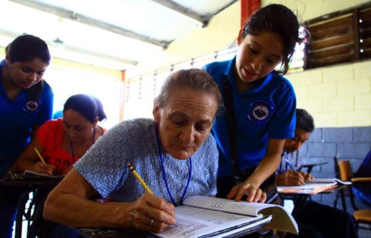 Más de 190 mil personas serán alfabetizadas este año