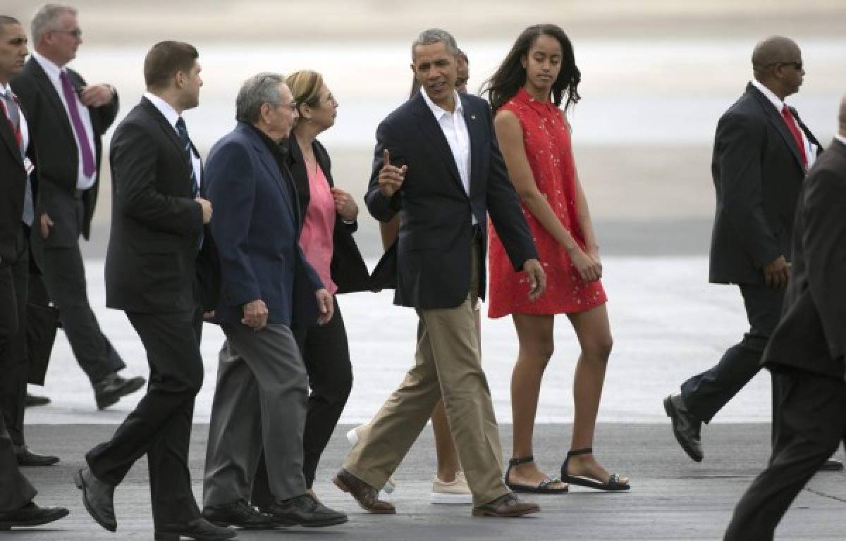 Castro acompañó a Obama a la pista de aterrizaje tras concluir histórica visita